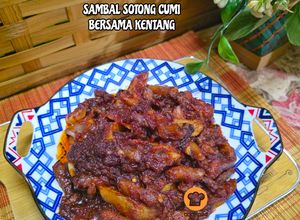 Gambar 14:3:26 - Sambal sotong cumi bersama kentang