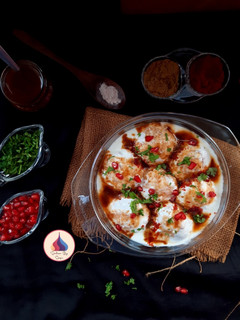 दही भल्ला (Dahi Bhalla recipe in Hindi) रेसिपी मुख्य फोटो