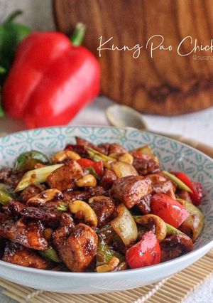 A picture of Kung Pao Chicken.