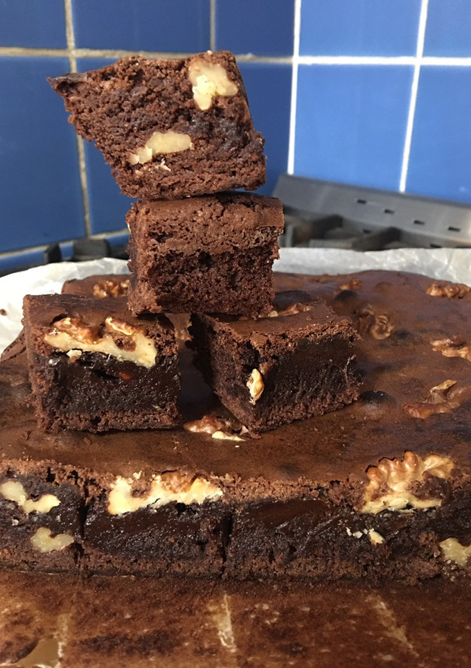 Una foto de Brownie súper fácil, súper húmedo y súper rico!!