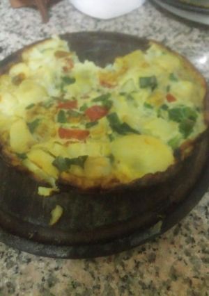 Una foto de Tortilla de papa liviana #cena 🎃
