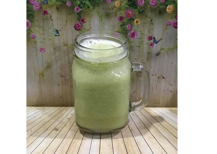 Langkah Mudah untuk Membuat Diet Juice Kale Jicama Pear Persimmon Lime yang Enak Banget