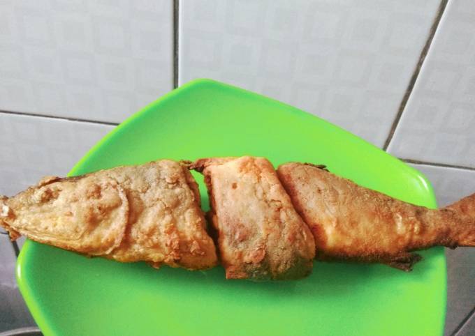 Ikan Bandeng goreng tepung