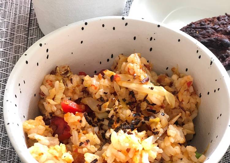 Resep masakan Nasi goreng paprika pedas | Cara Membuat Nasi goreng paprika pedas Yang Bikin Ngiler