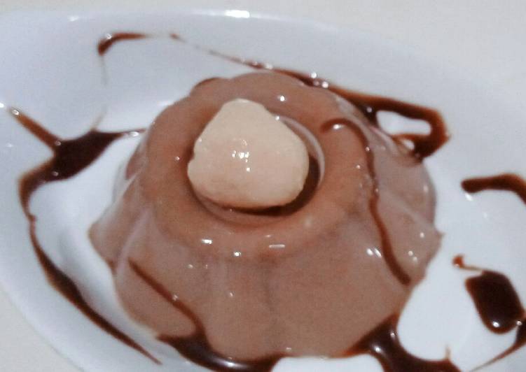 Bagaimana Menyiapkan Caramel chocolate lychee pudding yang Bikin Ngiler