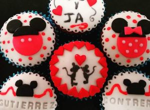 Una foto de Cupcakes de vainilla y chispas de chocolate