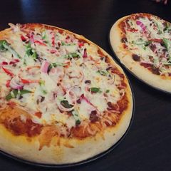 A picture of Pizza.