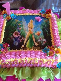 Una foto de Torta de vainilla con arequipe