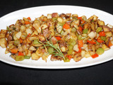 Papas salteadas con romero y pimientos