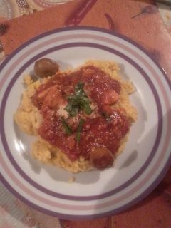 Una foto de Polenta con tuco de champiñones