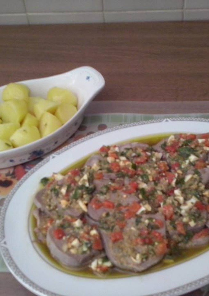 Una foto de Lengua en vinagreta
