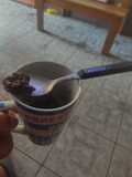 Brownie de galletas en taza