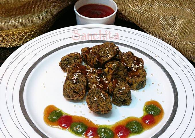 Steps to Make Homemade Arbi ke Pakode /Colocasia Leaf Fritters