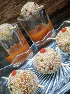 चीज़ वेजिटेबल अरांसिनी (Cheese vegetable aransini Recipe in Hindi) रेसिपी मुख्य फोटो