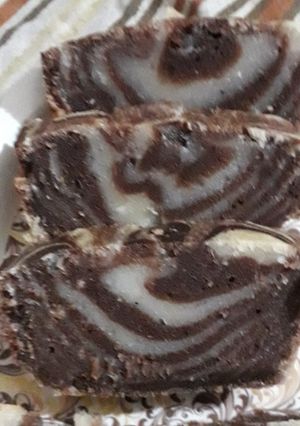A picture of Vanilla and chocolate marble cake.
