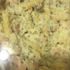 A picture of Shrimp Alfredo.