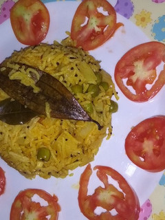બિરયાની(Biryani Recipe In Gujarati) રેસીપી મુખ્ય ફોટો
