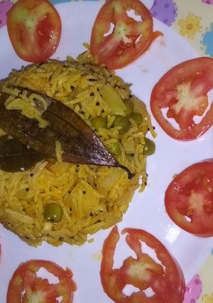 બિરયાની(Biryani Recipe In Gujarati) રેસીપી મુખ્ય ફોટો