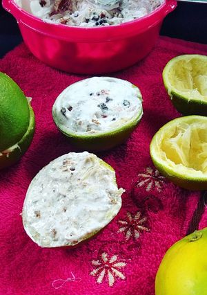 ऑरेंज आइसक्रीम (orange ice cream recipe in Hindi) रेसिपी मुख्य फोटो
