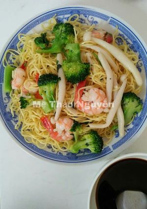 Hình của món Mì Xào Thập Cẩm.