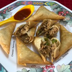 Chicken Samosa/Chicken Kheema Samosa A picture of Chicken Samosa/Chicken Kheema Samosa.