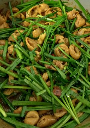 Hình của món Khấu linh(lòng già) xào nghệ.