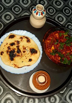 A picture of Reshmi paneer curry.