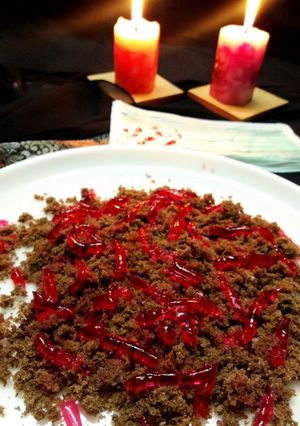 A picture of Edible Ring worms on soil.