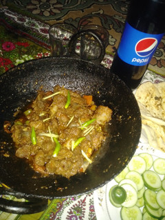 A picture of Mutton karahi without gravy.