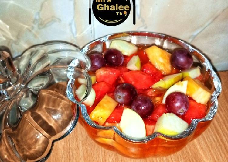 Simple Way to Prepare Super Quick Homemade Fruit&#39;s salad