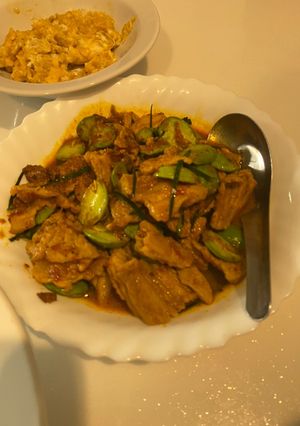 รูปของ หมูผัดเผ็ดลูกตอ