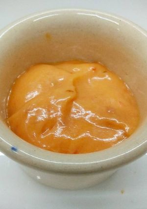 A picture of Siracha cocktail dip.