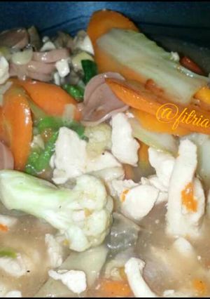 Foto resep Tumis sop brokoli kembang sosis