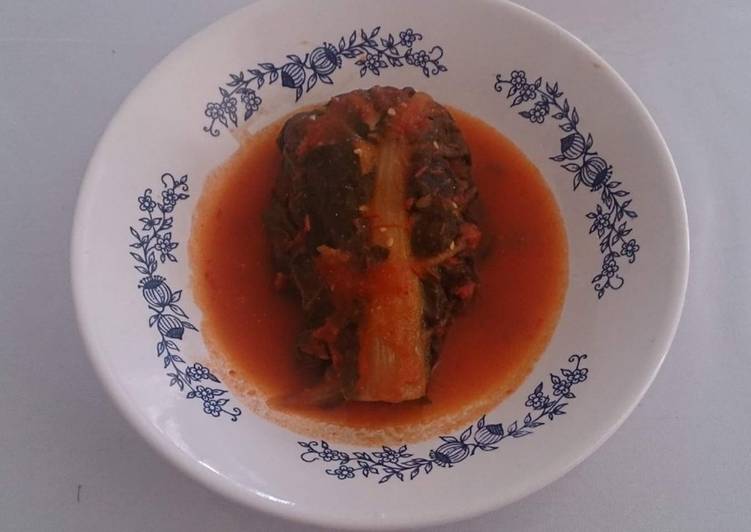 Tamales envueltos en acelga