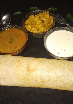 મસાલા ઢોસા (Masala dosa recipe in Gujarati) રેસીપી મુખ્ય ફોટો
