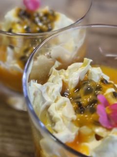 Una foto de Falsa mousse de Maracuyá 🍧