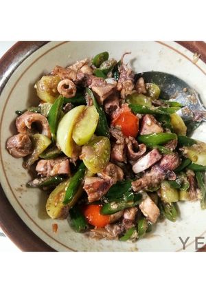 Foto resep Cumi asin cabe hijau pedes seger