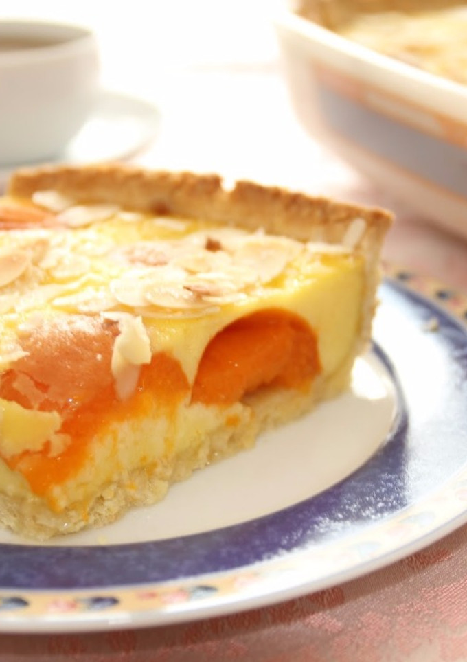 Una foto de Pastel de albaricoque y queso crema