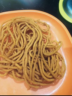 बेसन की भुजिया (besan ki gujiya recipe in Hindi) रेसिपी मुख्य फोटो
