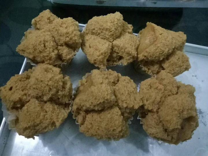Cara Gampang Membuat Resep Bolu kukus gula merah mekrok tralala yang Lezat Anti Ribet, Uenak Banget