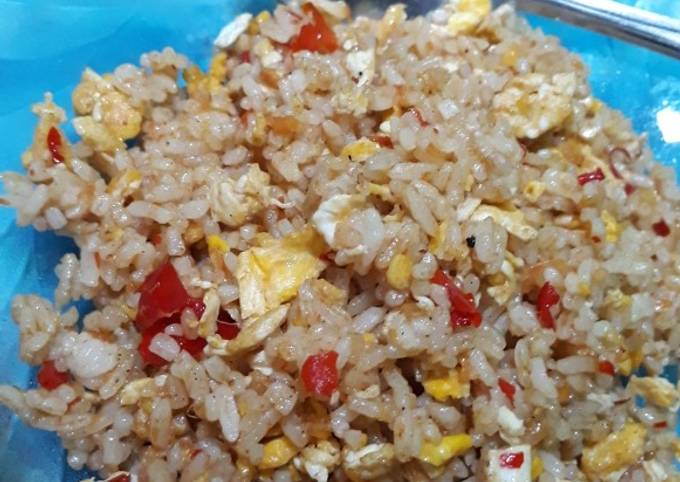 Nasi goreng ebi sembunyi