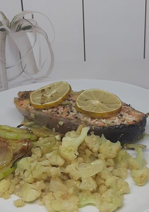 Foto resep Salmon Panggang dan Tumis Kembang Kol
