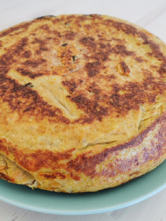 Una foto de Tortilla de boniato y setas