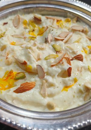 A picture of Kesar Shrikhand.