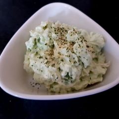 A picture of My Avocado Garlic & philly Cheese Dip. 😙.