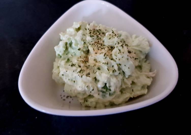Recipe of Homemade My Avocado Garlic &amp; philly Cheese Dip. 😙