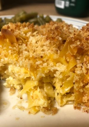 A picture of Cheesy Noodle Bake.