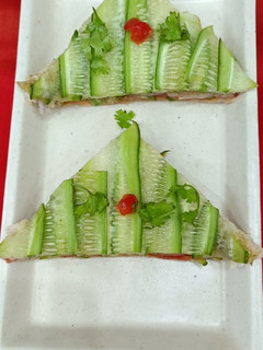 A picture of Cucumber strip sandwich in 5 minutes.