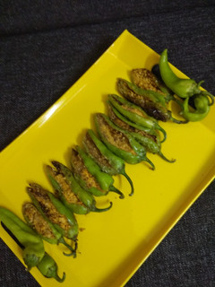 ભરેલા મરચા નું શાક(Bharela Marcha nu shak recipe in Gujarati) રેસીપી મુખ્ય ફોટો