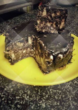 A picture of Creme Chocolate Pie.